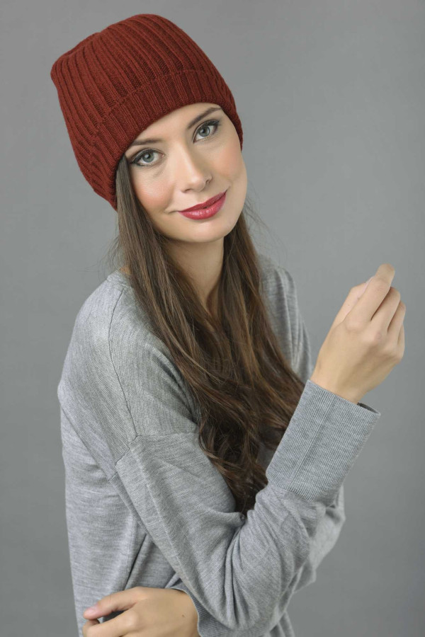 Pure Cashmere Fisherman Ribbed Beanie Hat in Bordeaux 3
