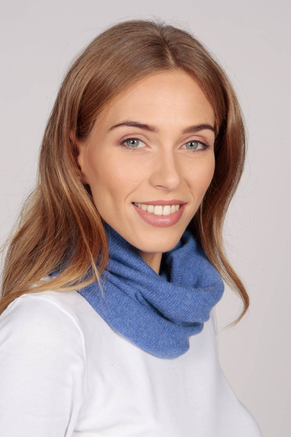 Cashmere snood in periwinkle blue