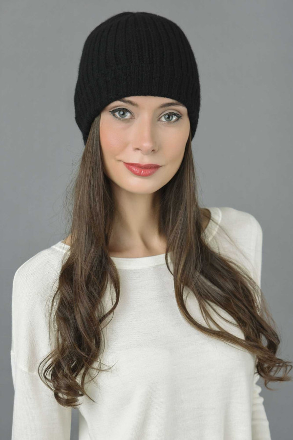 Pure Cashmere Fisherman Ribbed Beanie Hat in Black 1