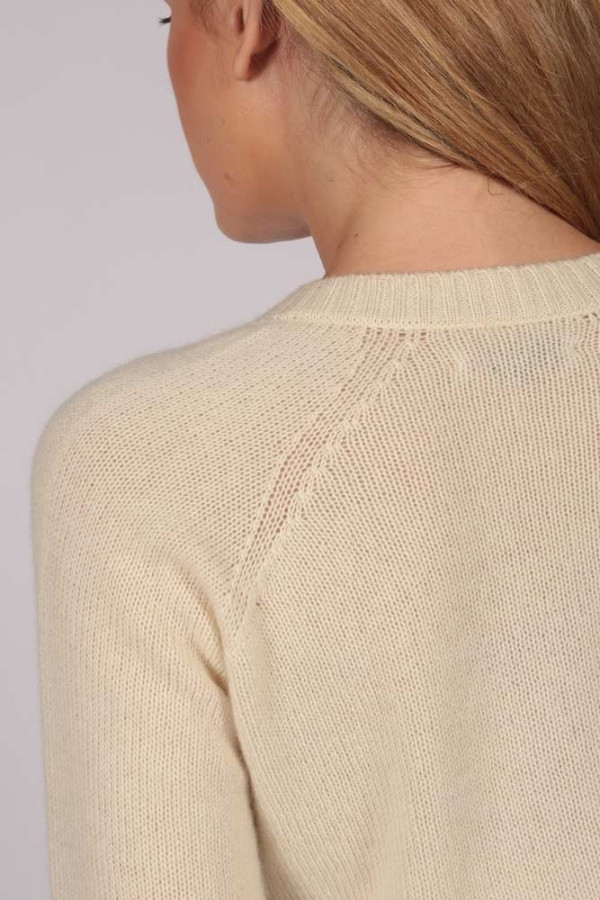 Womens Cream White V-Neck Cashmere Sweater detail