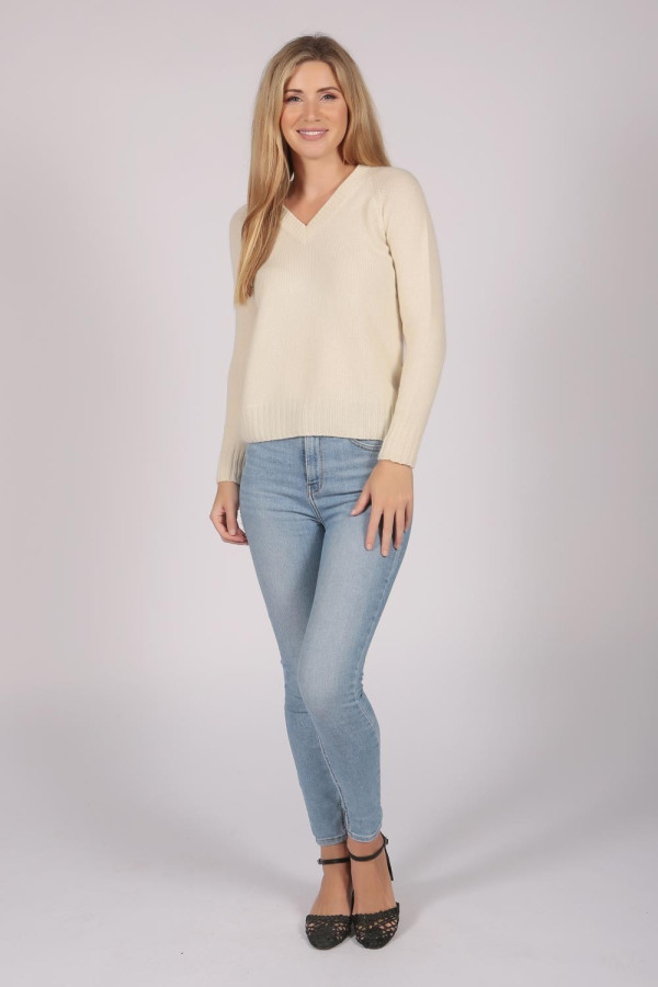 Womens Cream White V-Neck Cashmere Sweater full body