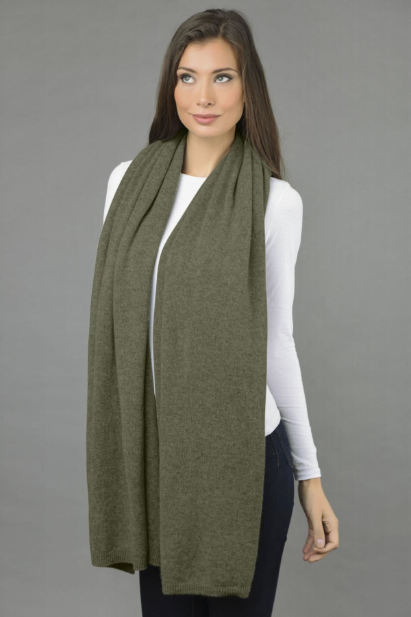 Knitted Pure Cashmere Wrap in Army Green