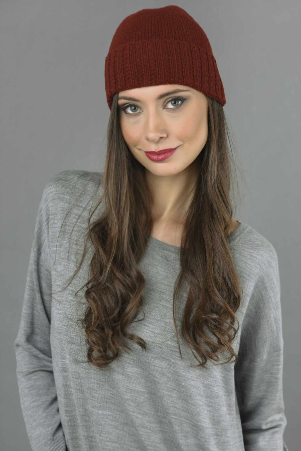 Pure Cashmere Plain and Ribbed Knitted Beanie Hat in Bordeaux 3