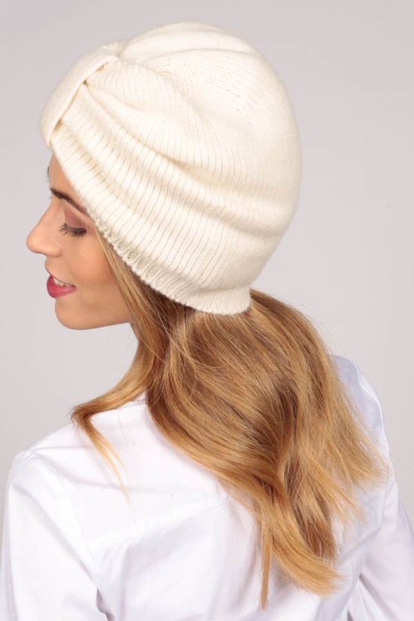 Cashmere turban in cream white 2
